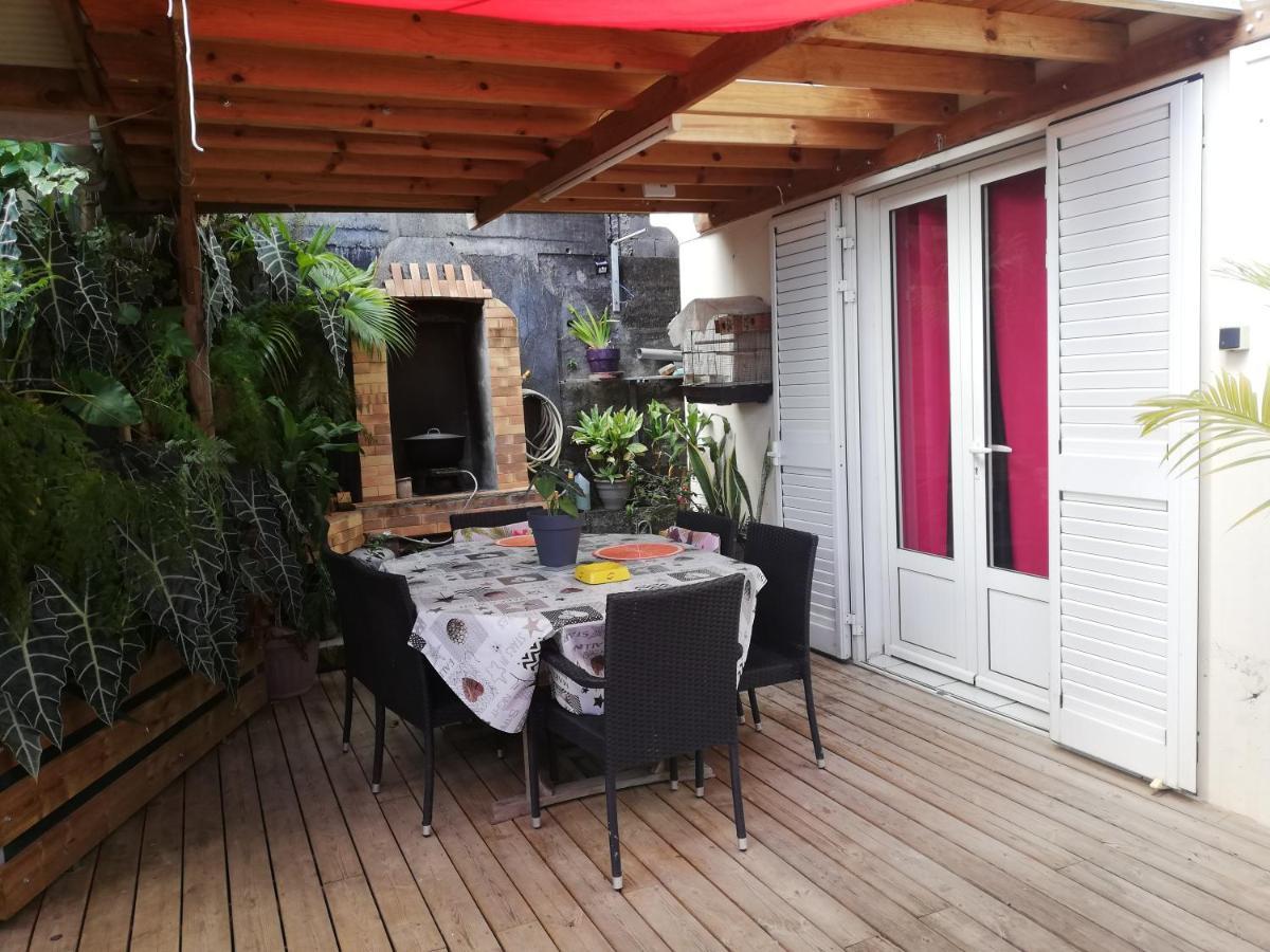 Apartamento La CAZ A NOU Saint Pierre Exterior foto